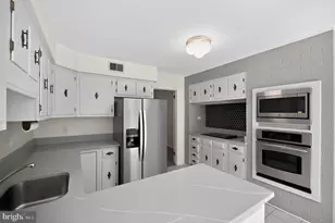 3142 Searsmont Pl, Herndon, VA 20171 - Photo 4