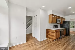6312 Teakwood Ct, Burke, VA 22015 - Photo 14