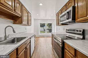6312 Teakwood Ct, Burke, VA 22015 - Photo 8