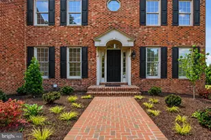 3454 Virginia Oaks Dr, Oakton, VA 22124 - Photo 4