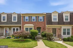9937 Whitewater Dr, Burke, VA 22015 - Photo 2