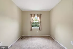 9937 Whitewater Dr, Burke, VA 22015 - Photo 24