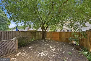 9937 Whitewater Dr, Burke, VA 22015 - Photo 32