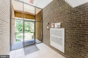 11232 Chestnut Grove Square, Reston, VA 20190 - Photo 26