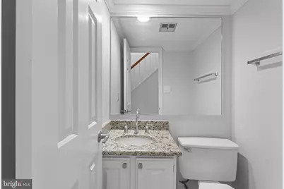 8952 Kenilworth Drive, Burke, VA 22015 - Photo 22