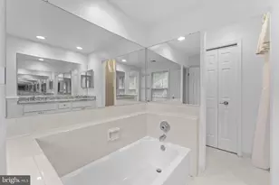 8952 Kenilworth Dr, Burke, VA 22015 - Photo 34