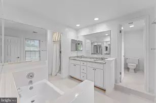 8952 Kenilworth Dr, Burke, VA 22015 - Photo 32
