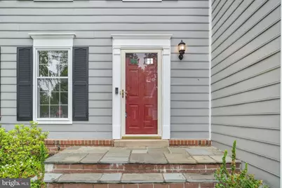 8952 Kenilworth Drive, Burke, VA 22015 - Photo 4
