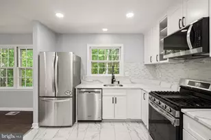 14832 Smethwick Pl, Centreville, VA 20120 - Photo 12