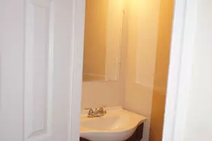 5104 Arrit Ct, Burke, VA 22015 - Photo 8
