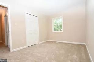 5104 Arrit Ct, Burke, VA 22015 - Photo 12