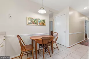 8220 Carrleigh Pkwy, Springfield, VA 22152 - Photo 12
