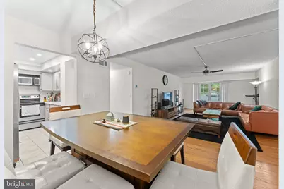 7720 Tremayne Place #111, McLean, VA 22102 - Photo 10