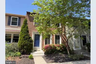 2922 Bridgehampton Court, Falls Church, VA 22042 - Photo 2
