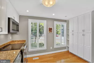 2922 Bridgehampton Court, Falls Church, VA 22042 - Photo 6
