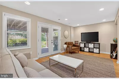 2922 Bridgehampton Court, Falls Church, VA 22042 - Photo 24