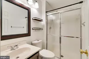 5708 Heritage Crossing Ct, Centreville, VA 20120 - Photo 28