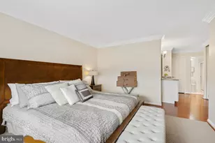 5904 Mt Eagle Dr, Alexandria, VA 22303 - Photo 20