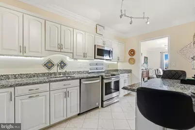 5904 Mount Eagle Drive #516, Alexandria, VA 22303 - Photo 12
