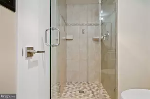 5904 Mt Eagle Dr, Alexandria, VA 22303 - Photo 28