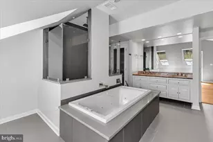 6515 Old Chesterbrook Rd, McLean, VA 22101 - Photo 24