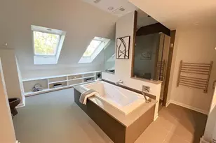 6515 Old Chesterbrook Rd, McLean, VA 22101 - Photo 22