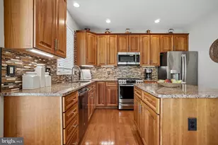 5989 Grand Pavilion Way, Alexandria, VA 22303 - Photo 6