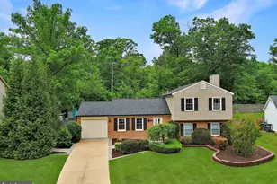 8311 Timber Brook Ln, Springfield, VA 22153 - Photo 2