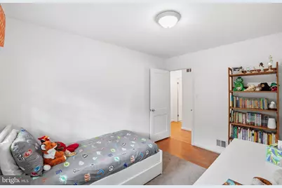 7914 Bainbridge Road, Alexandria, VA 22308 - Photo 12