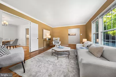 914 Waynewood Boulevard, Alexandria, VA 22308 - Photo 8