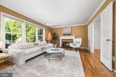 914 Waynewood Boulevard, Alexandria, VA 22308 - Photo 4