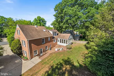 914 Waynewood Boulevard, Alexandria, VA 22308 - Photo 2