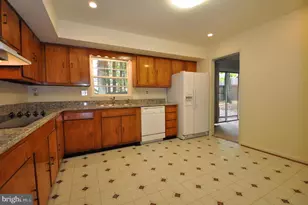 4629 Hillbrook Dr, Annandale, VA 22003 - Photo 4