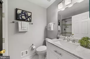 7449 Hatherleigh Ct, Alexandria, VA 22315 - Photo 12