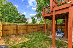 12346 Field Lark Ct, Fairfax, VA 22033 - Photo 24
