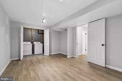 7937 Bethelen Woods Lane, Springfield, VA 22153 - Photo 32