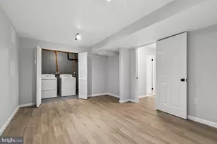 7937 Bethelen Woods Ln, Springfield, VA 22153 - Photo 32