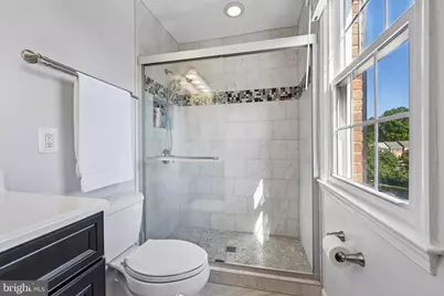 7438 Hallcrest Drive, McLean, VA 22102 - Photo 22