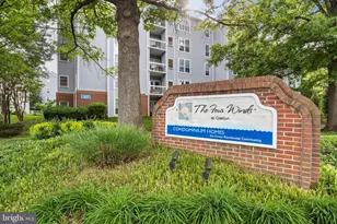 3175 Summit Square Dr, Oakton, VA 22124 - Photo 28