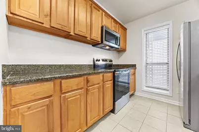 3175 Summit Square Drive #5-E12, Oakton, VA 22124 - Photo 4