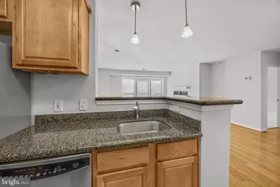 3175 Summit Square Drive #5-E12, Oakton, VA 22124 - Photo 12