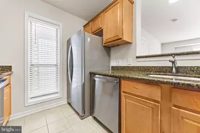 3175 Summit Square Drive #5-E12, Oakton, VA 22124 - Photo 6