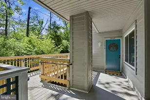 11737 Summerchase Cir, Reston, VA 20194 - Photo 2