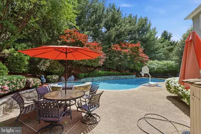 11514 Seneca Woods Court, Great Falls, VA 22066 - Photo 18