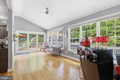 11514 Seneca Woods Court, Great Falls, VA 22066 - Photo 32