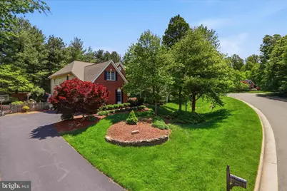 11514 Seneca Woods Court, Great Falls, VA 22066 - Photo 16