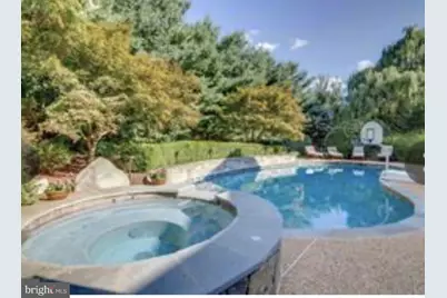 11514 Seneca Woods Court, Great Falls, VA 22066 - Photo 6