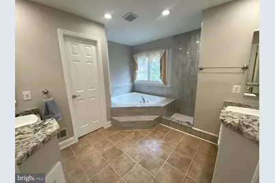 6422 Lake Meadow Drive, Burke, VA 22015 - Photo 24