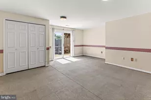 7403 Houndsbury Ct, Alexandria, VA 22315 - Photo 20