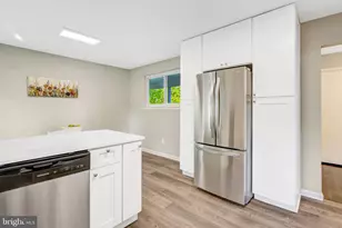8909 Victoria Rd, Springfield, VA 22151 - Photo 8